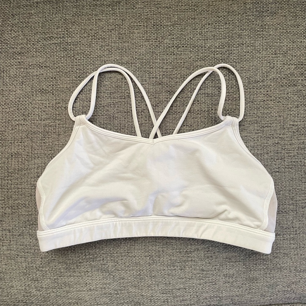 Lululemon sports bra size 6